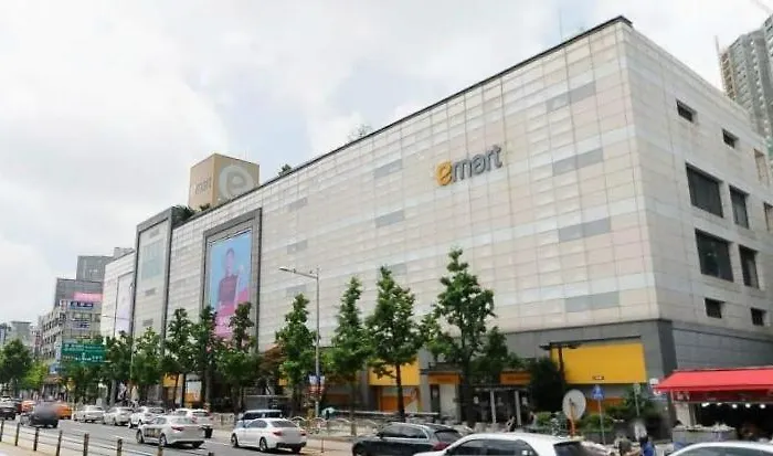 Fully Furnished #bunker Apt, Near Miasageori Subway Station Line 4 Seúl